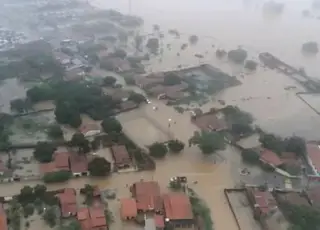Quase 4 mil pessoas ficam desalojadas na Bahia após chuvas