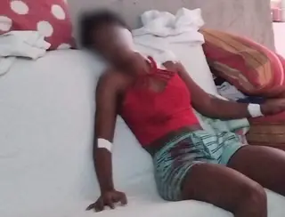 Mulher sofre golpes de facão e quase tem corpo incendiado na Bahia; ex é procurado
