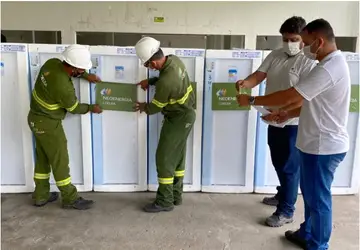 Coelba anuncia doação de mais 500 geladeiras às famílias afetadas pelas chuvas
