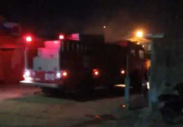 Homem morre após casa pegar fogo no Extremo Sul baiano