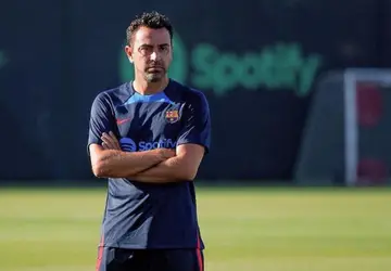 Após reviravolta, Xavi deve permanecer no comando do Barcelona em 2025, diz site