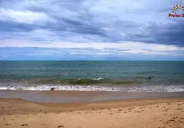 Turista morre após passar mal quando nadava em praia na Bahia