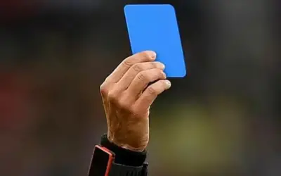 Após polêmica sobre cartão azul, IFAB anuncia mudanças no futebol; Veja novidades