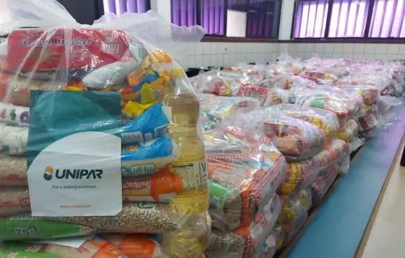 Unipar doa 5 mil cestas básicas para famílias vítimas das enchentes na Bahia